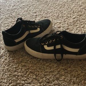 Vans Old school shoes. Good condition.